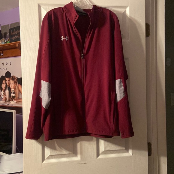 Under Armour Other - Large Under Armour Jacket 💗